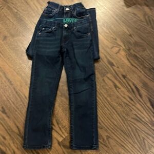 LEVI 2 pairs of jeans a size 8